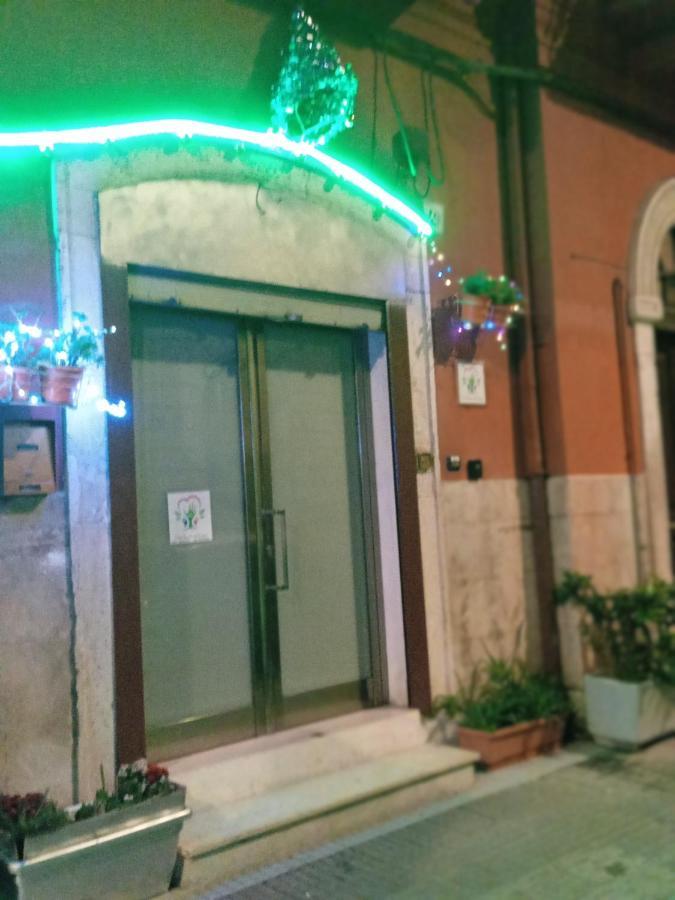 Appartamento The Nest Of Envy Bari Esterno foto